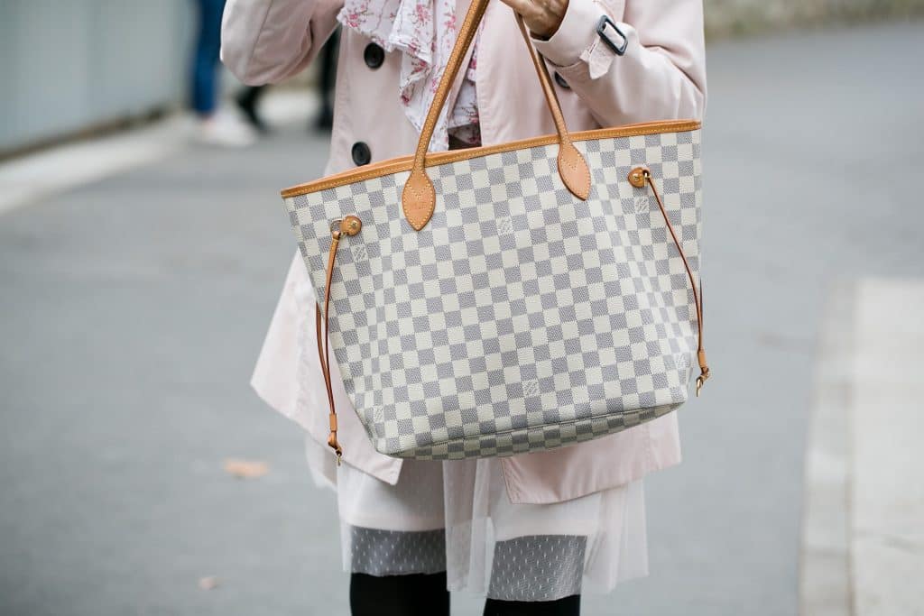 louis vuitton neverfull white