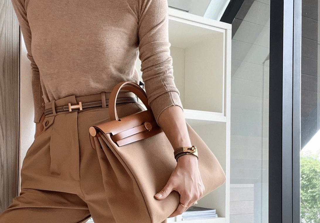 Read more about the article Hermes Herbag Guide: History, Prices, Features… Worth it?