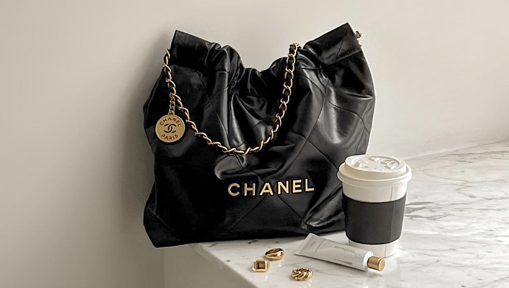 Chanel Paris Moscow Medium flap bag Black Leather ref176107  Joli Closet
