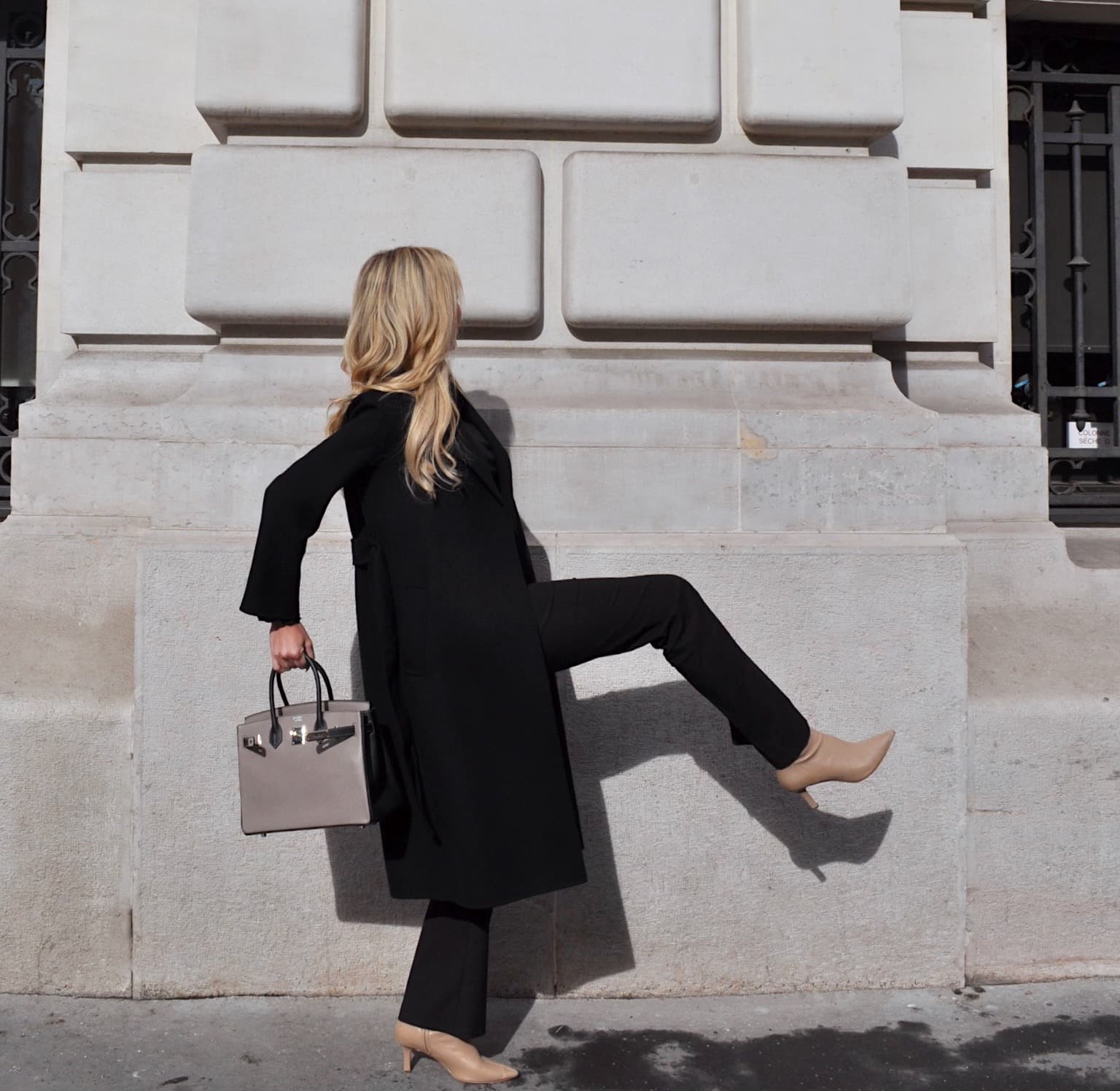 Read more about the article Pursepective: 7 Handbag Questions With Nathalie of Bagsionista