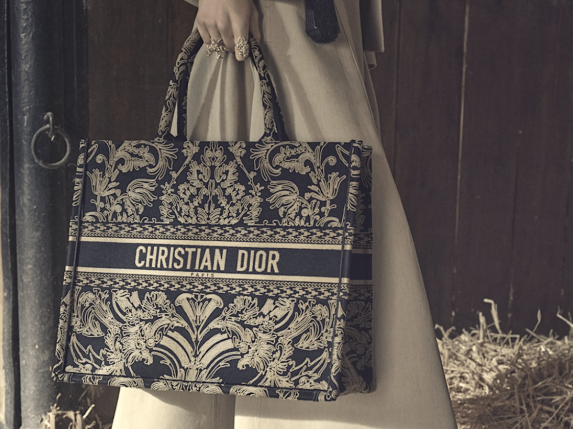 Large Dior Book Tote Ecru and Blue Toile de Jouy Embroidery 42 x 35 x 185  cm  DIOR US