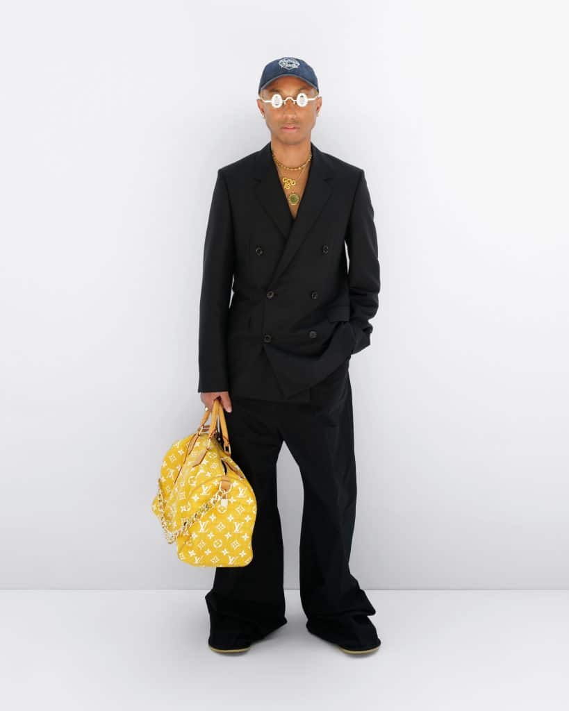 LOEWE Menswear SS24 Really Said Glitter and Guys 9 LOEWE SS24 WW SHOW GUEST ARRIVALS PHARREL WILLIAMS RGB CROPPED 4X5