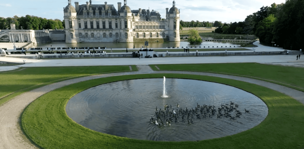 Valentino Said Make it Sparkly:"UN CHÂTEAU" Haute Couture Fall/Winter 2023-24 Fashion Show 1 valentino haute couture show fw 23 24