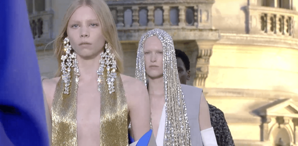 Valentino Said Make it Sparkly:"UN CHÂTEAU" Haute Couture Fall/Winter 2023-24 Fashion Show 9 valentino haute couture show fw 23 24 44