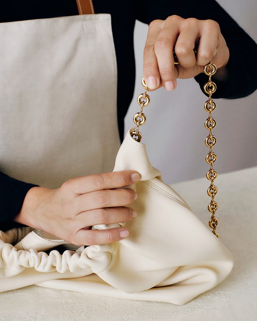LOEWE Squeeze Bag will Easily Squeeze its Way Onto Your Handbag Wishlist 9 LOEWE FW23 MAKING OF SQUEEZE BAG RGB CROPPED 4x5 06