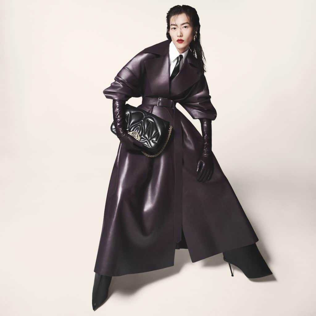Alexander McQueen Seal Bag: The Brand's Bag of the Season 3 alexander mcqueen seal bag in black small