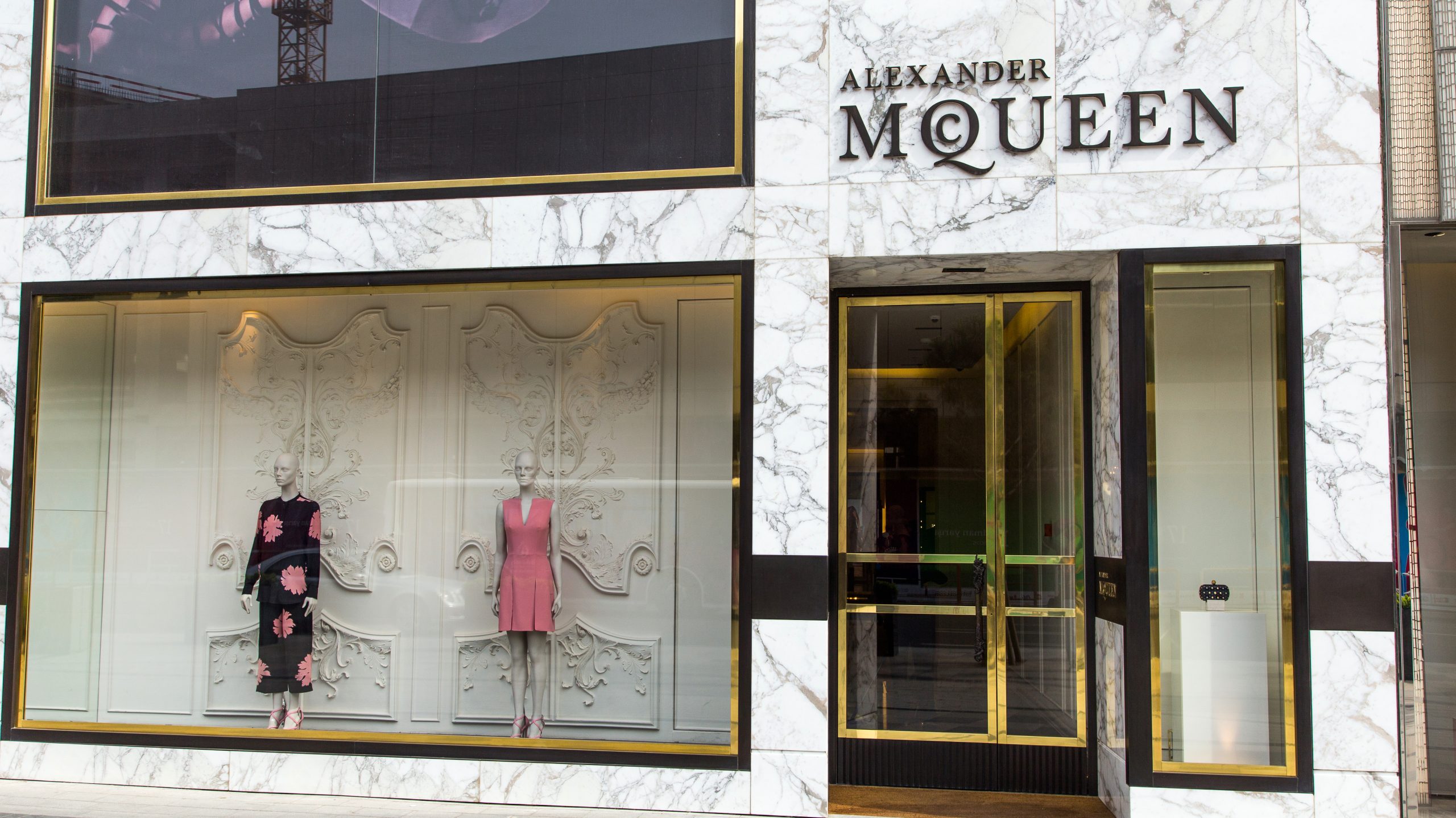 alexander mcqueen boutique shop in marble sarah burton creative director leaves